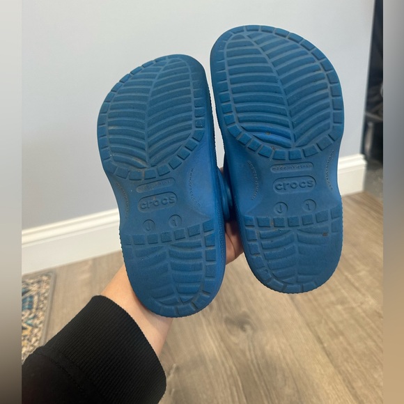 Crocs - Picture 5 of 9